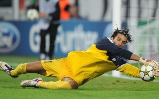 巴萨买库蒂尼奥花了多少钱，库蒂尼奥在巴萨穿几号球衣